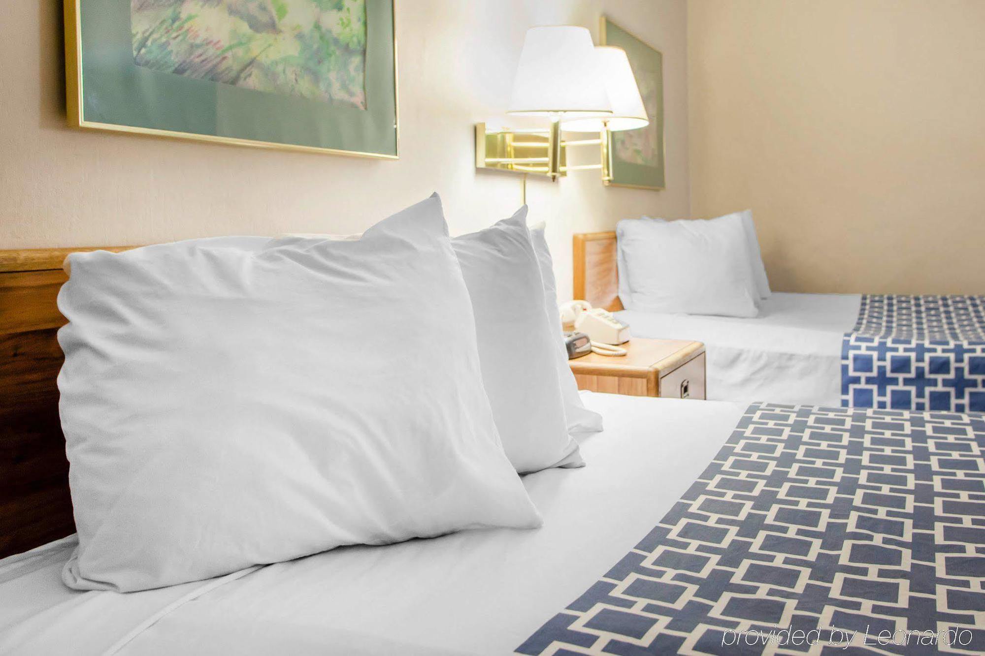 Parkview And Conference Center Hotel 2*