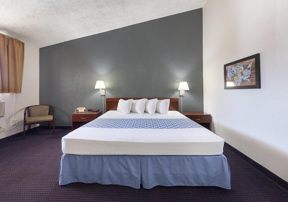 Parkview And Conference Center Hotel 2*